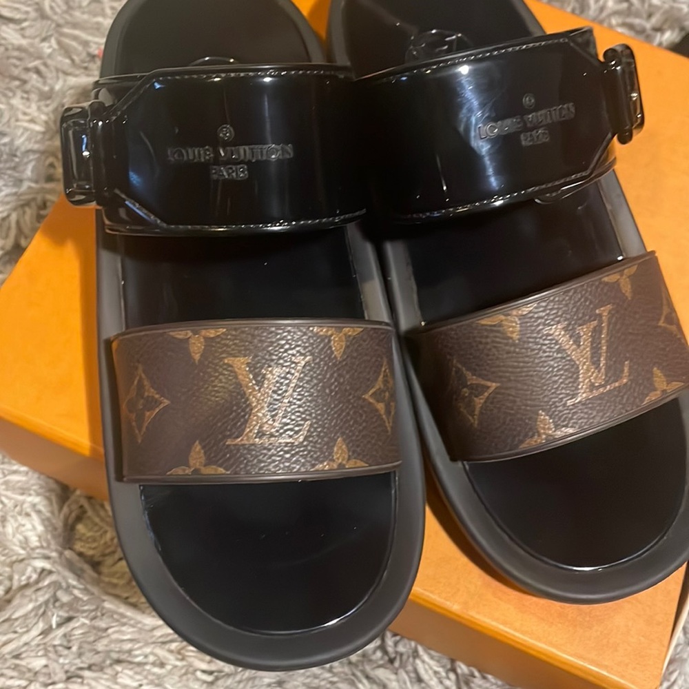 Authentic Louis Vuitton, slide on sandals completely out of stock !